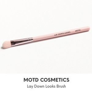 NEW MOTD brush 'lay down looks'
